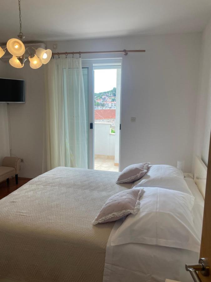 Apartmani Isabella - Ilda Radonic ييلسا المظهر الخارجي الصورة