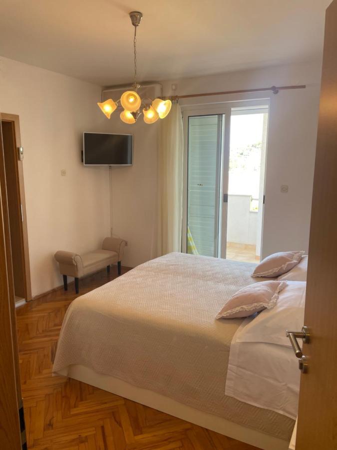 Apartmani Isabella - Ilda Radonic ييلسا المظهر الخارجي الصورة