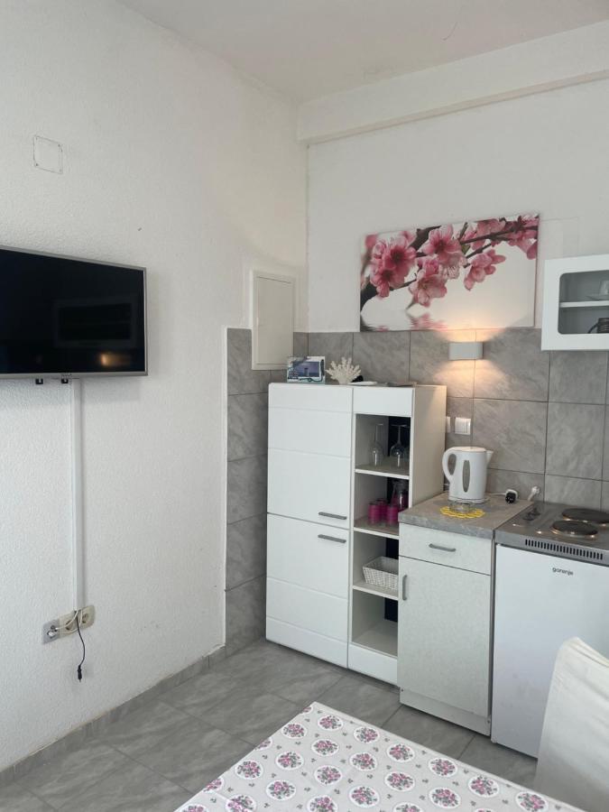 Apartmani Isabella - Ilda Radonic ييلسا المظهر الخارجي الصورة