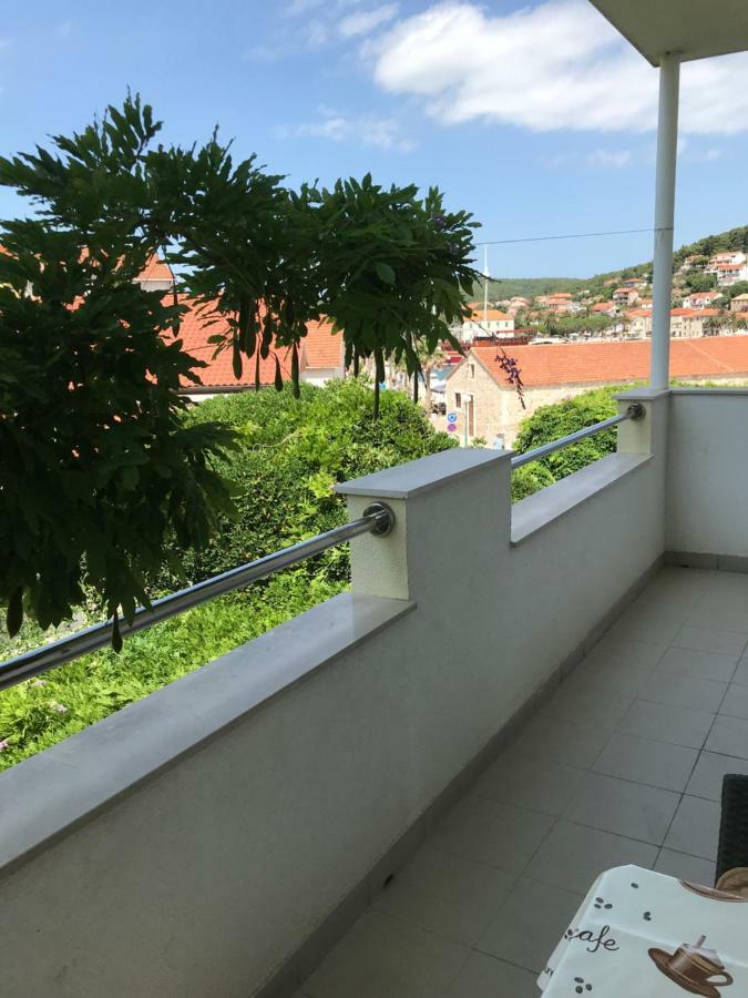 Apartmani Isabella - Ilda Radonic ييلسا المظهر الخارجي الصورة